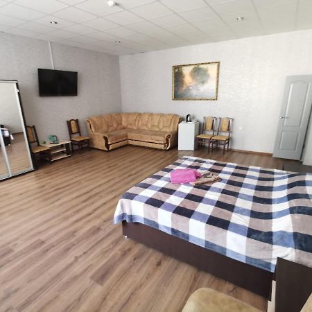 Premium Hotel Izmail Bagian luar foto