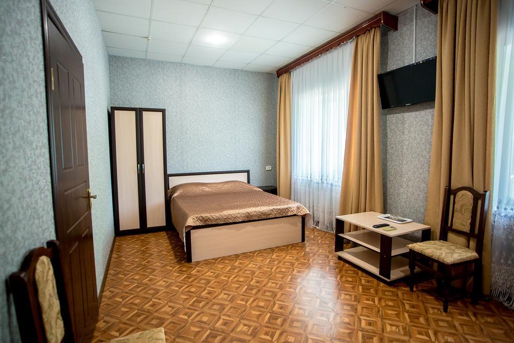 Premium Hotel Izmail Bagian luar foto