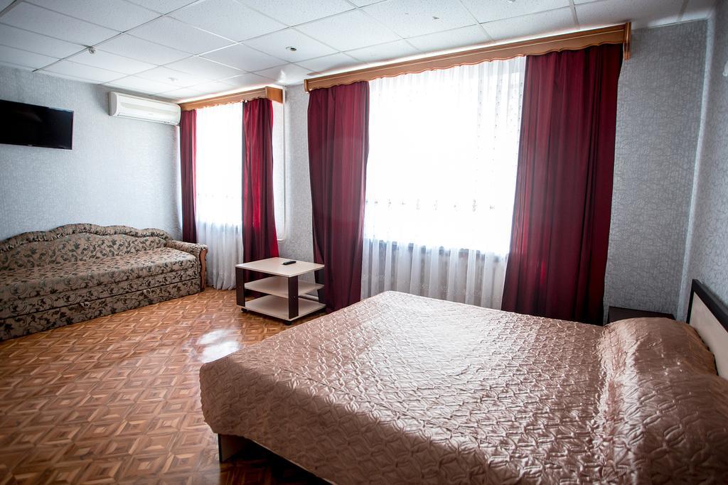 Premium Hotel Izmail Bagian luar foto