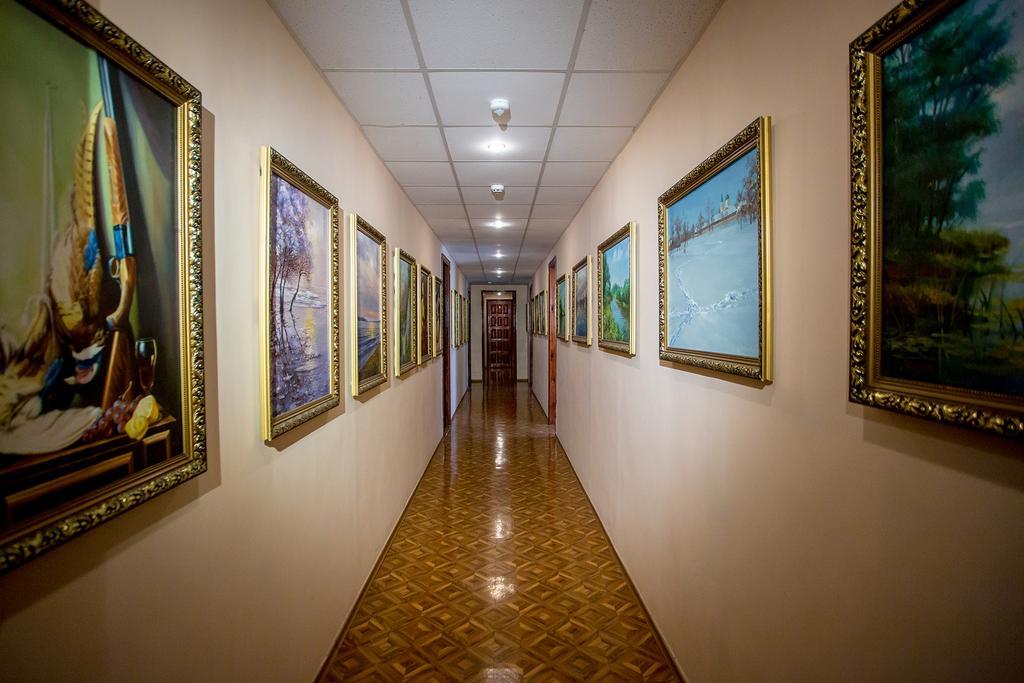 Premium Hotel Izmail Bagian luar foto