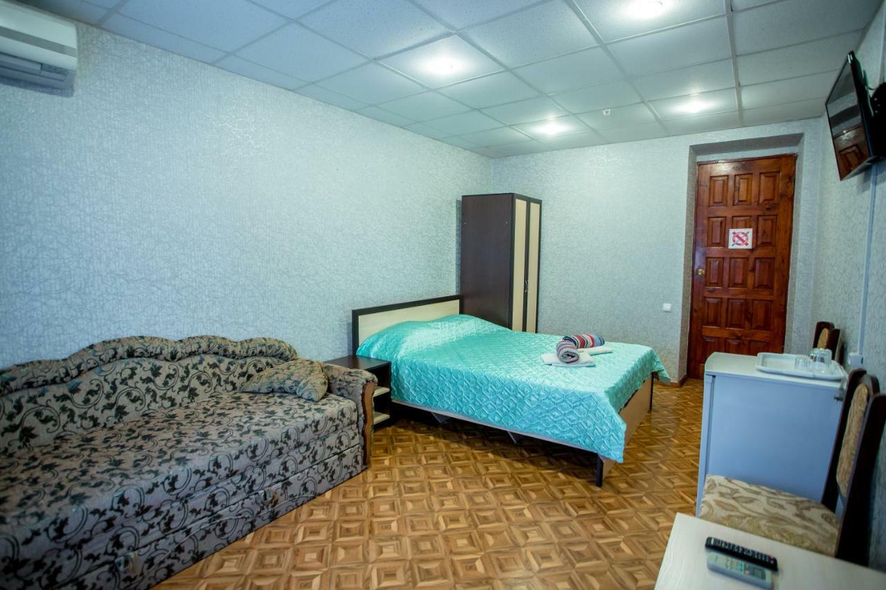 Premium Hotel Izmail Bagian luar foto