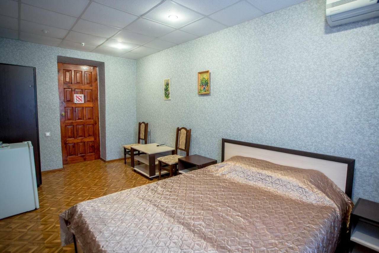 Premium Hotel Izmail Bagian luar foto