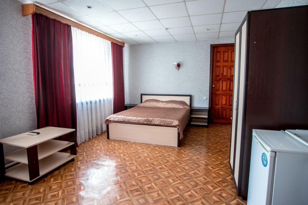 Premium Hotel Izmail Bagian luar foto