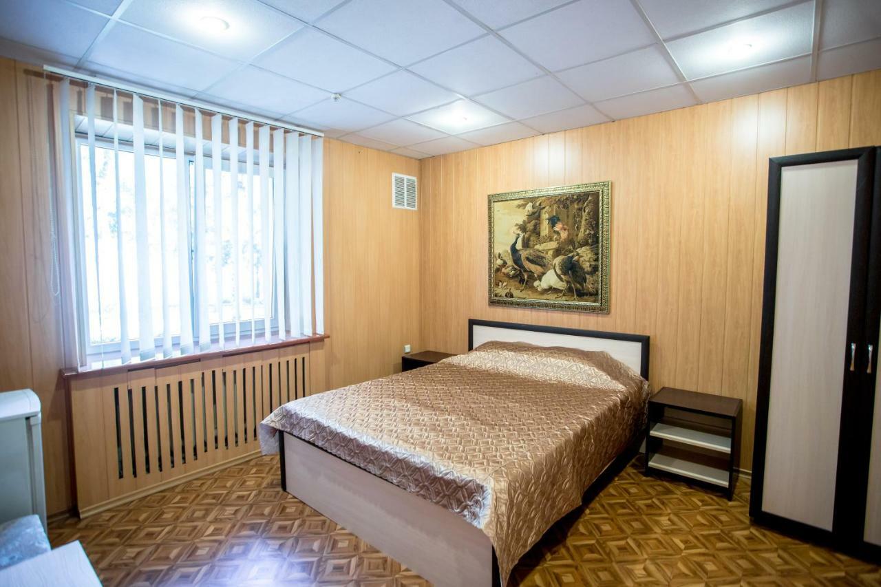 Premium Hotel Izmail Bagian luar foto