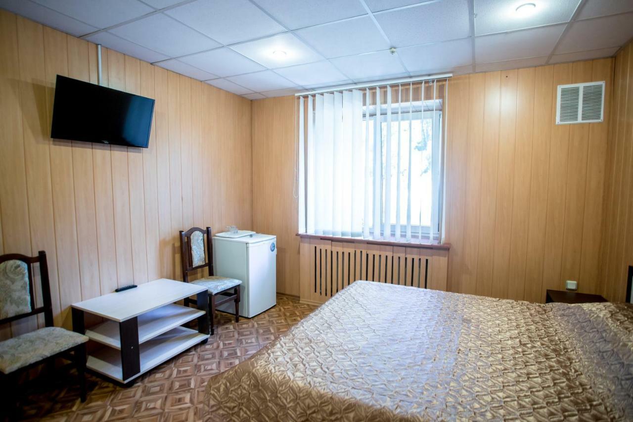 Premium Hotel Izmail Bagian luar foto